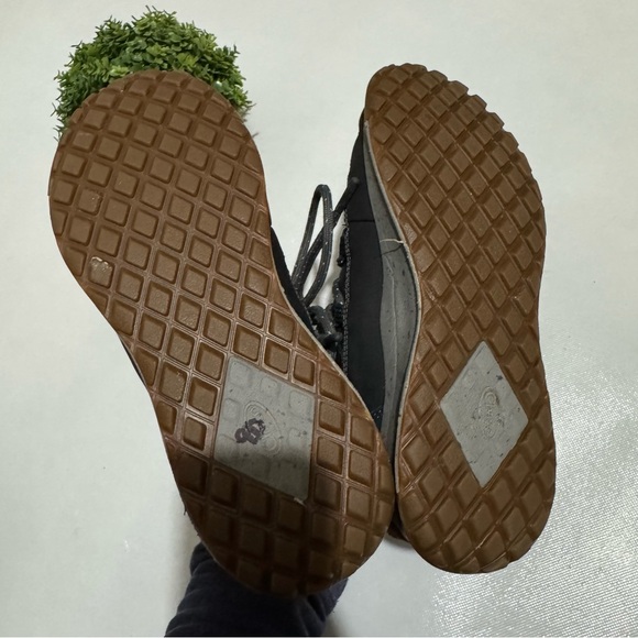 Chaco Black Gray Lace Up Hiking Outdoor Camping Shoes Boots Women’s Size‎ 7.5 - Picture 5 of 6